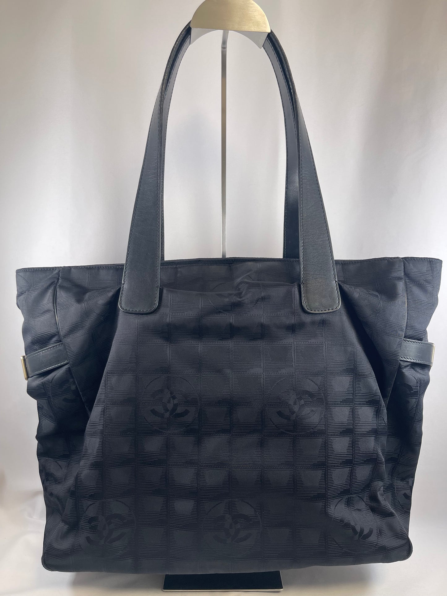 B0014 CHANEL シャネル ニュートラベル トートバッグ A15825 8167579