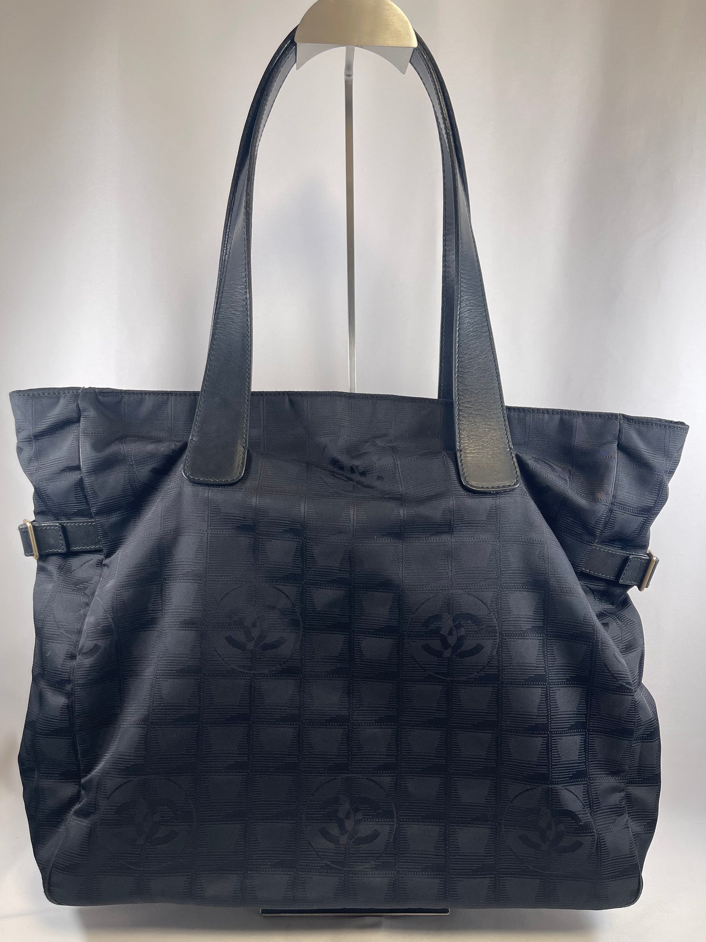 B0014 CHANEL シャネル ニュートラベル トートバッグ A15825 8167579