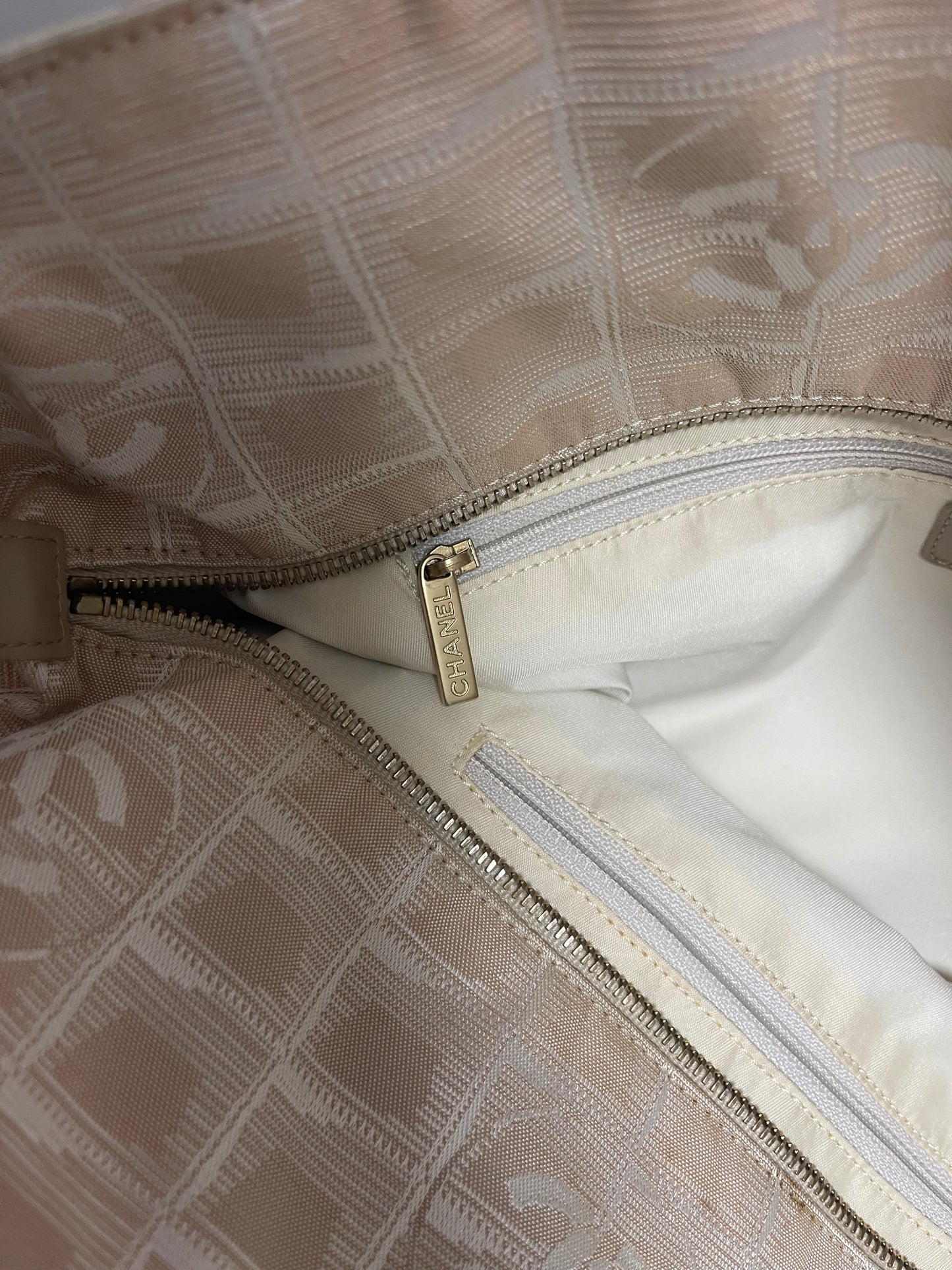 B0013 CHANEL シャネル ニュートラベル トートバッグ A15825 7850523