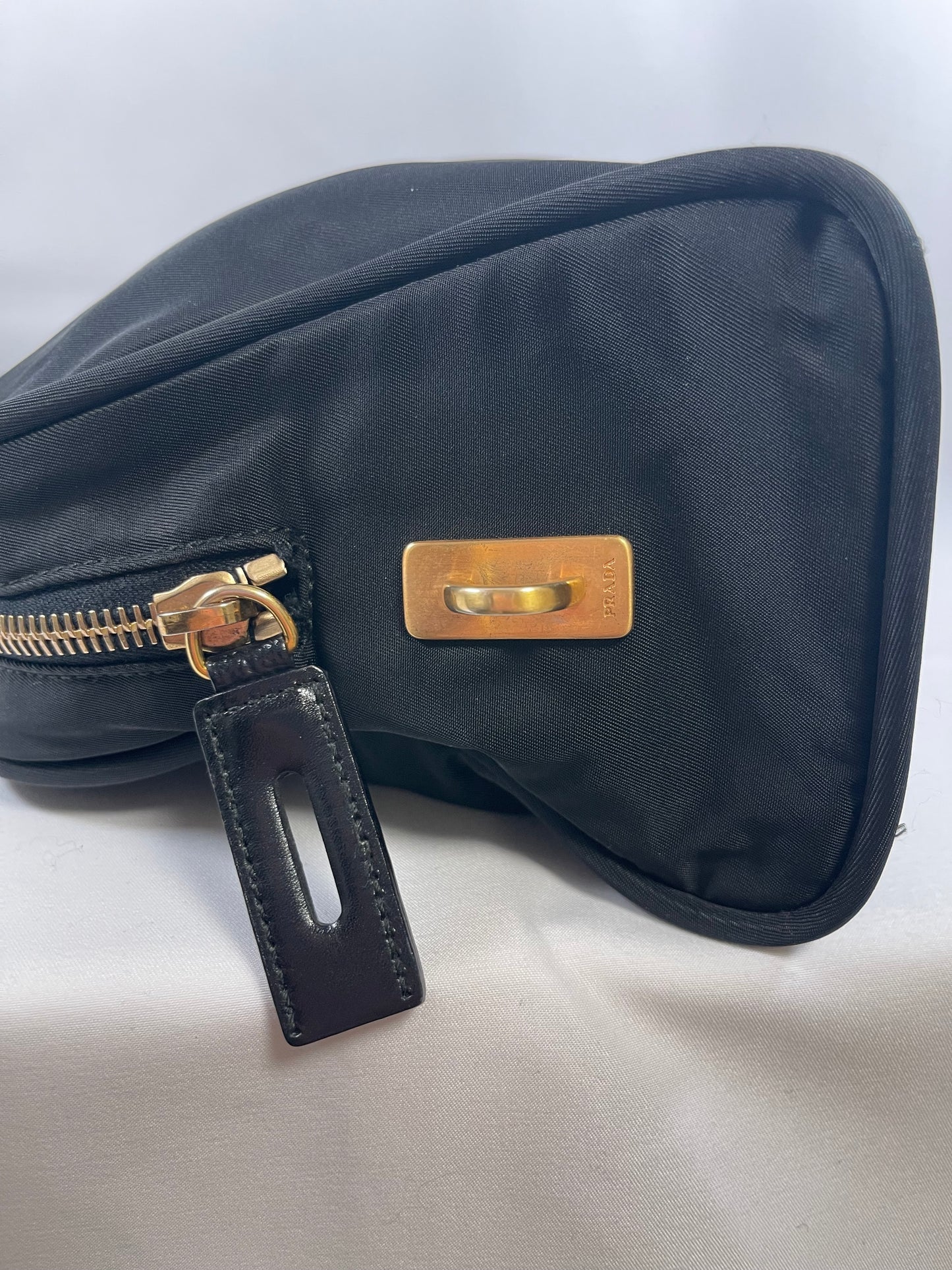 B0015 PRADA プラダ ハンドバッグ ナイロン ブラック