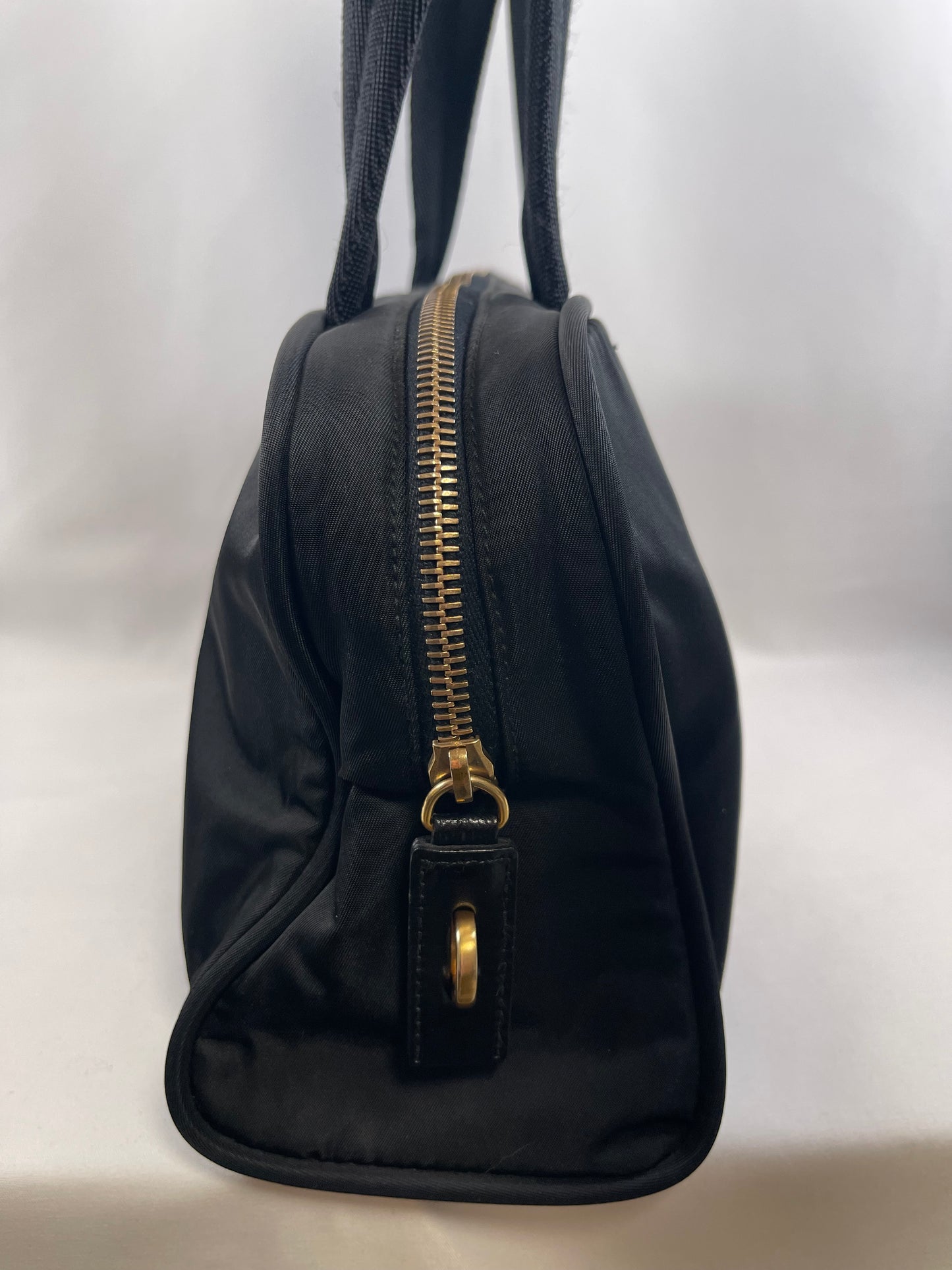 B0015 PRADA プラダ ハンドバッグ ナイロン ブラック
