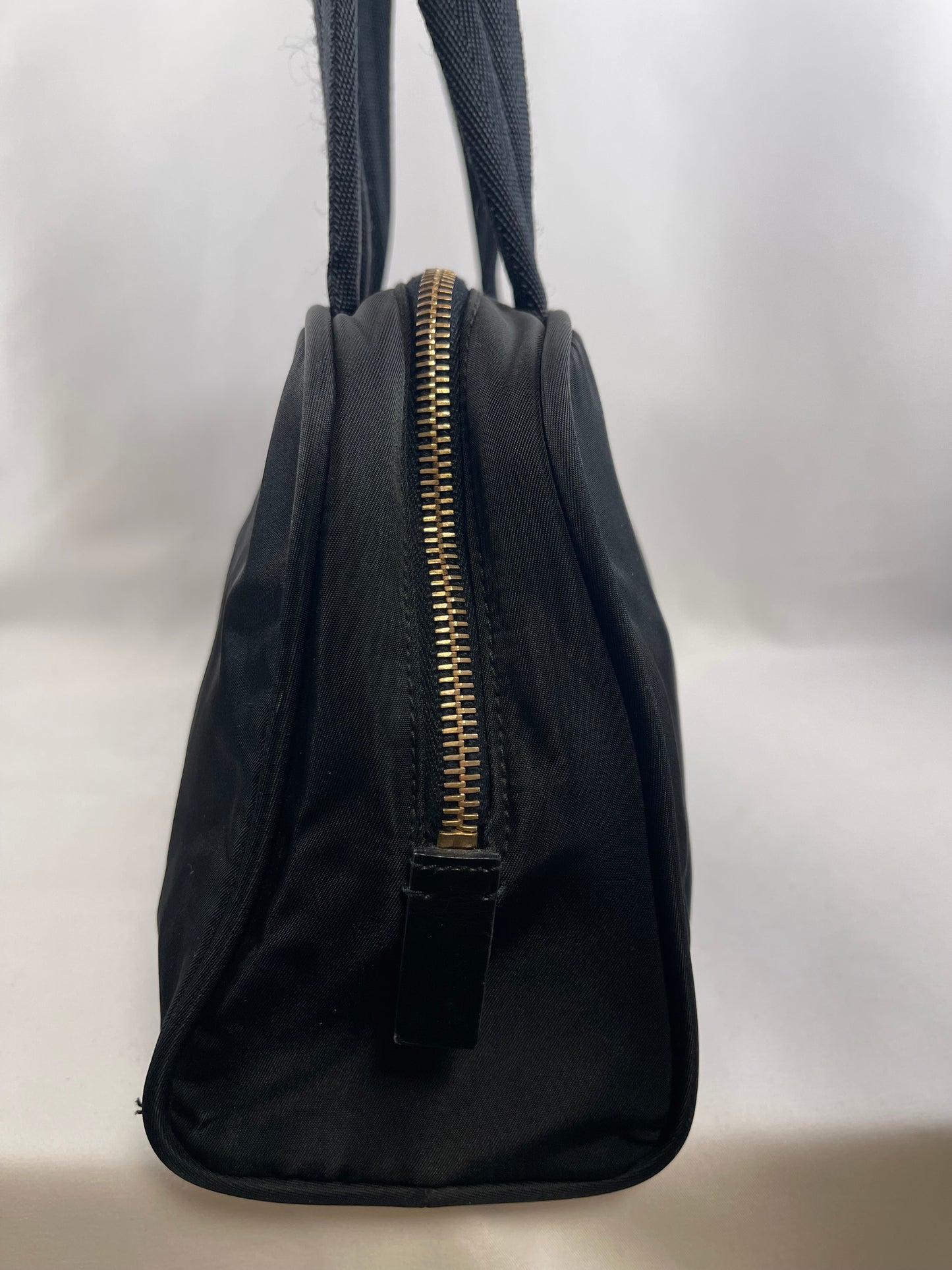 B0015 PRADA プラダ ハンドバッグ ナイロン ブラック