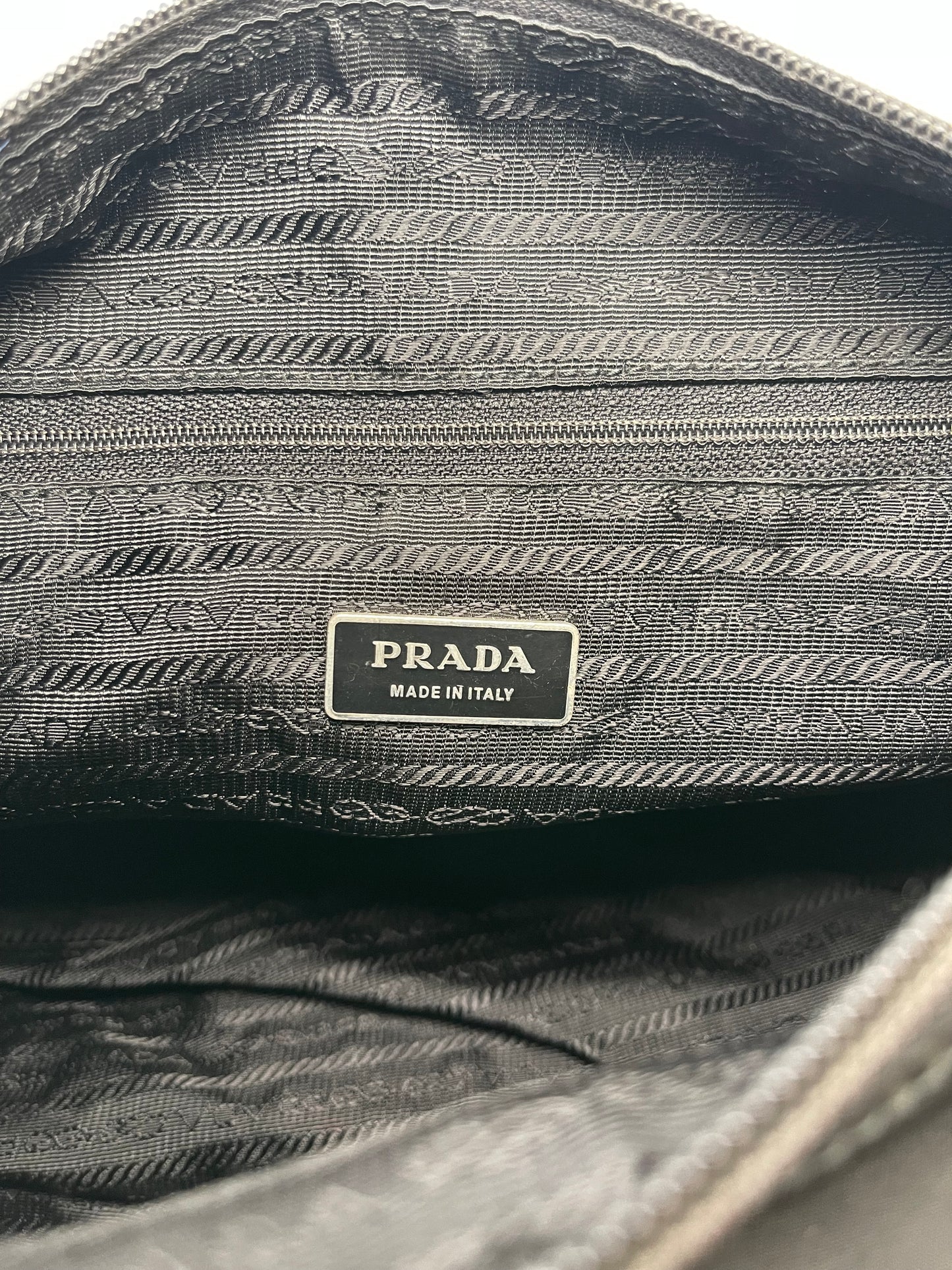 B0012 PRADA ショルダーバッグ ブラック ナイロン