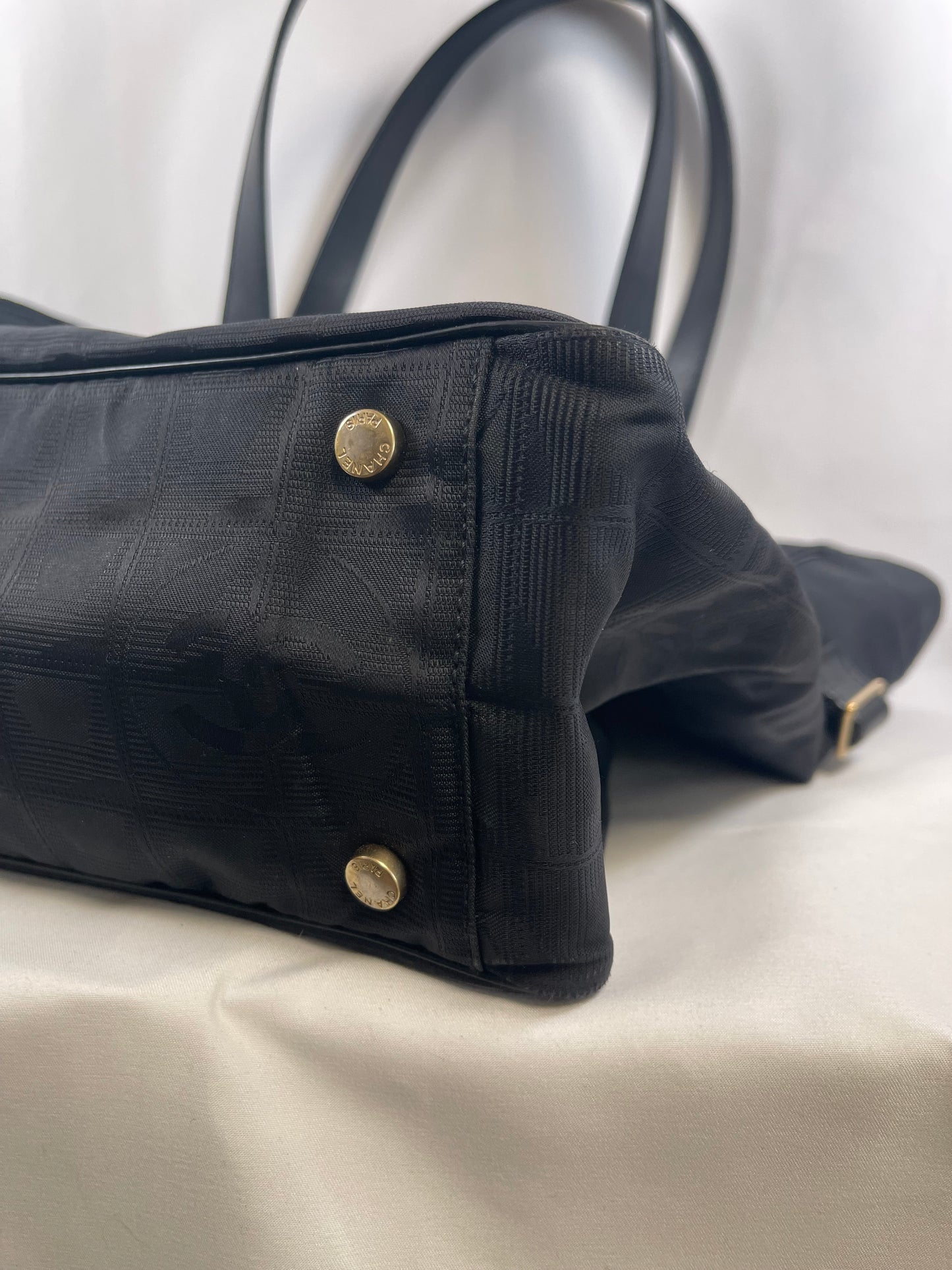 B0014 CHANEL シャネル ニュートラベル トートバッグ A15825 8167579