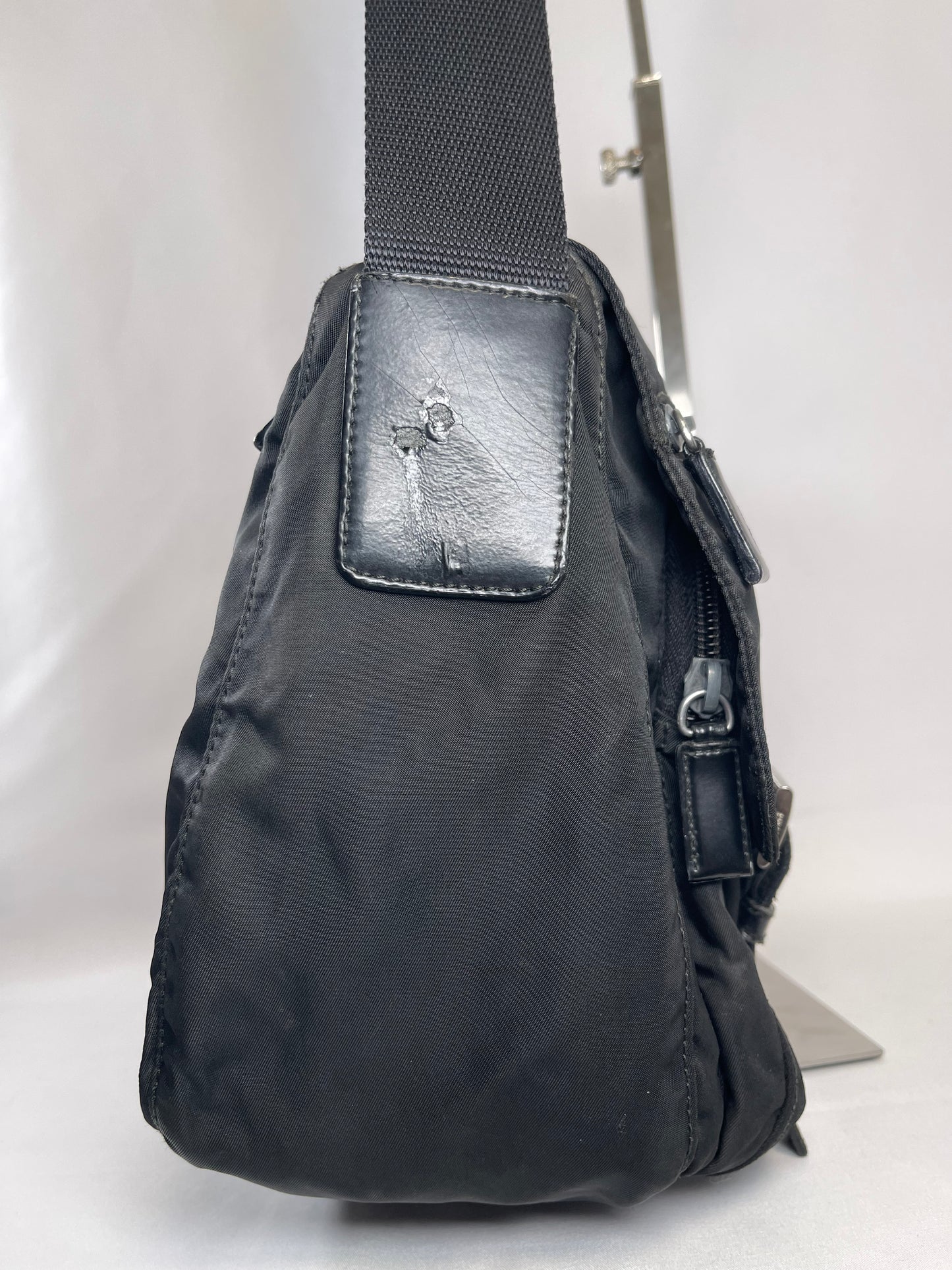 B0012 PRADA ショルダーバッグ ブラック ナイロン