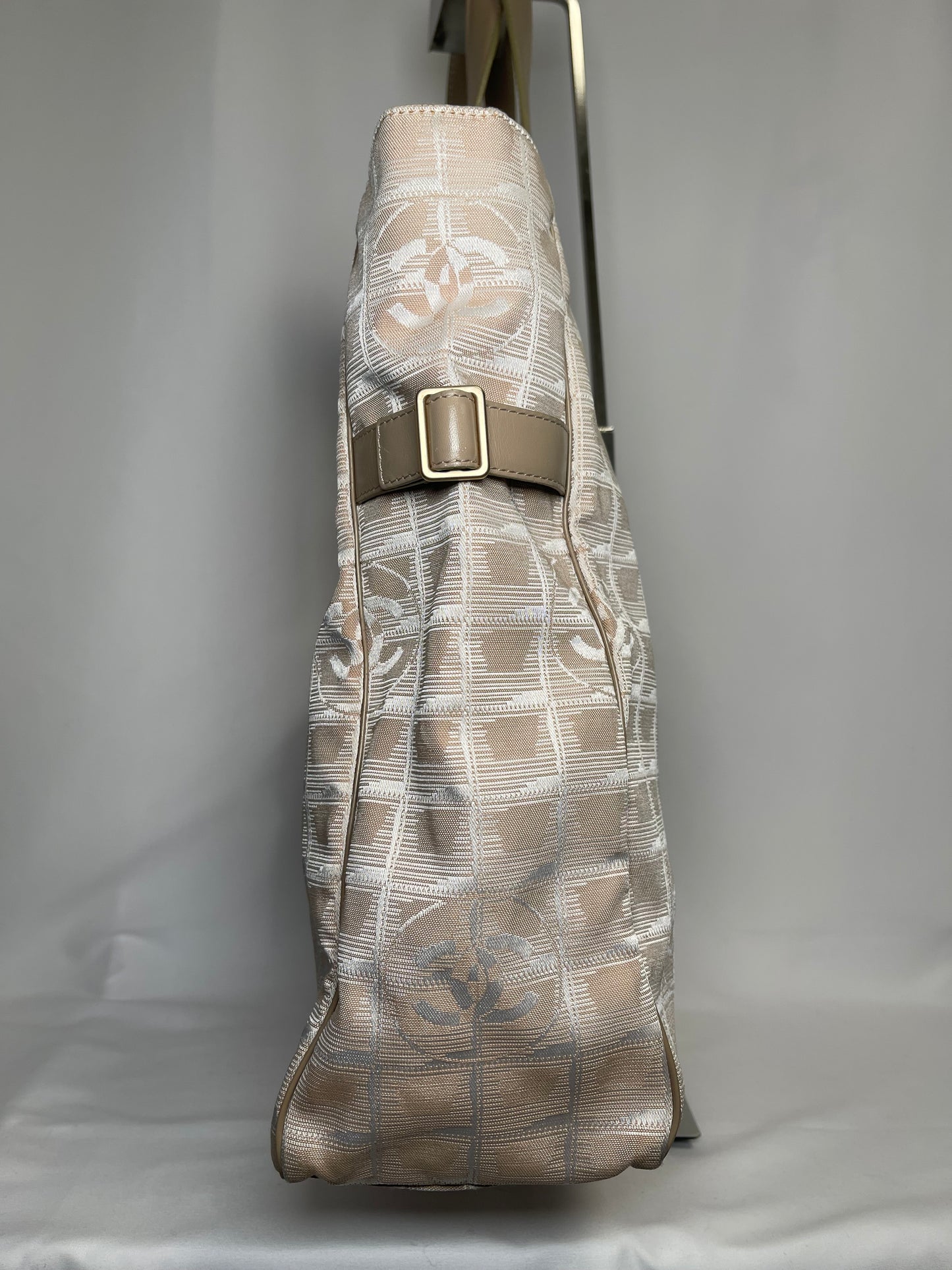 B0013 CHANEL シャネル ニュートラベル トートバッグ A15825 7850523