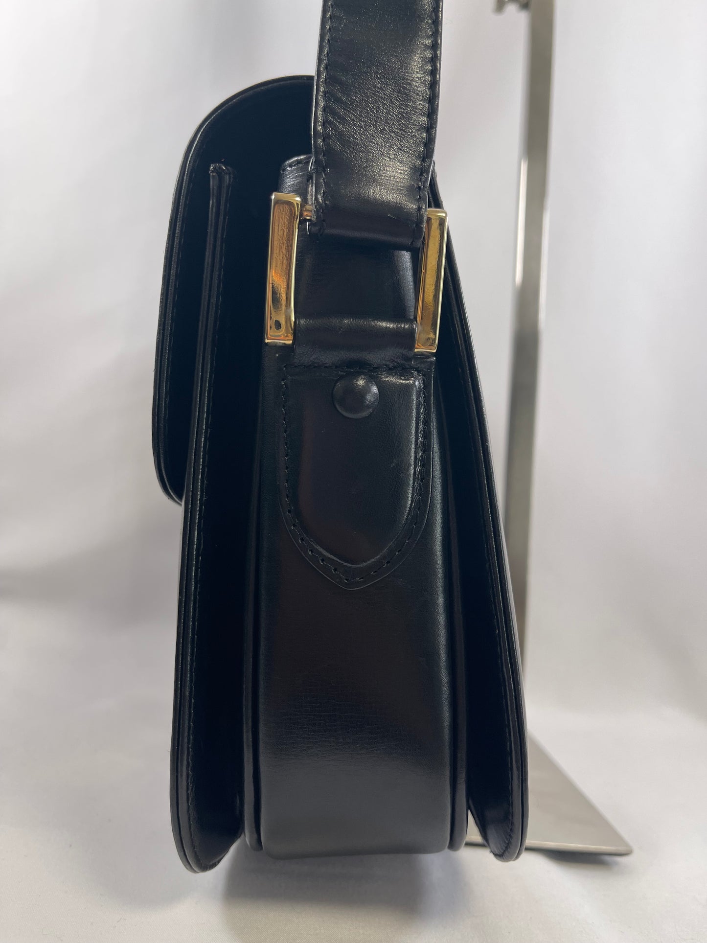 B0016 セリーヌ Celine ショルダーバッグ ブラック レザー