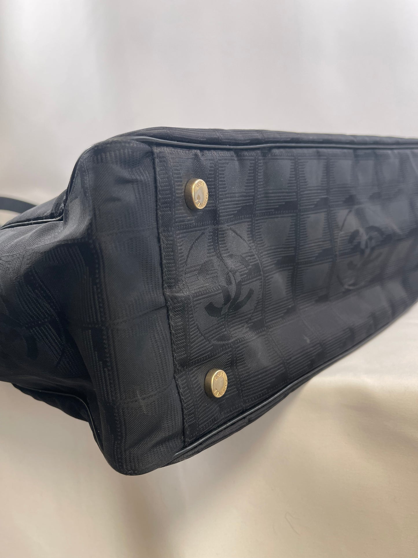 B0014 CHANEL シャネル ニュートラベル トートバッグ A15825 8167579