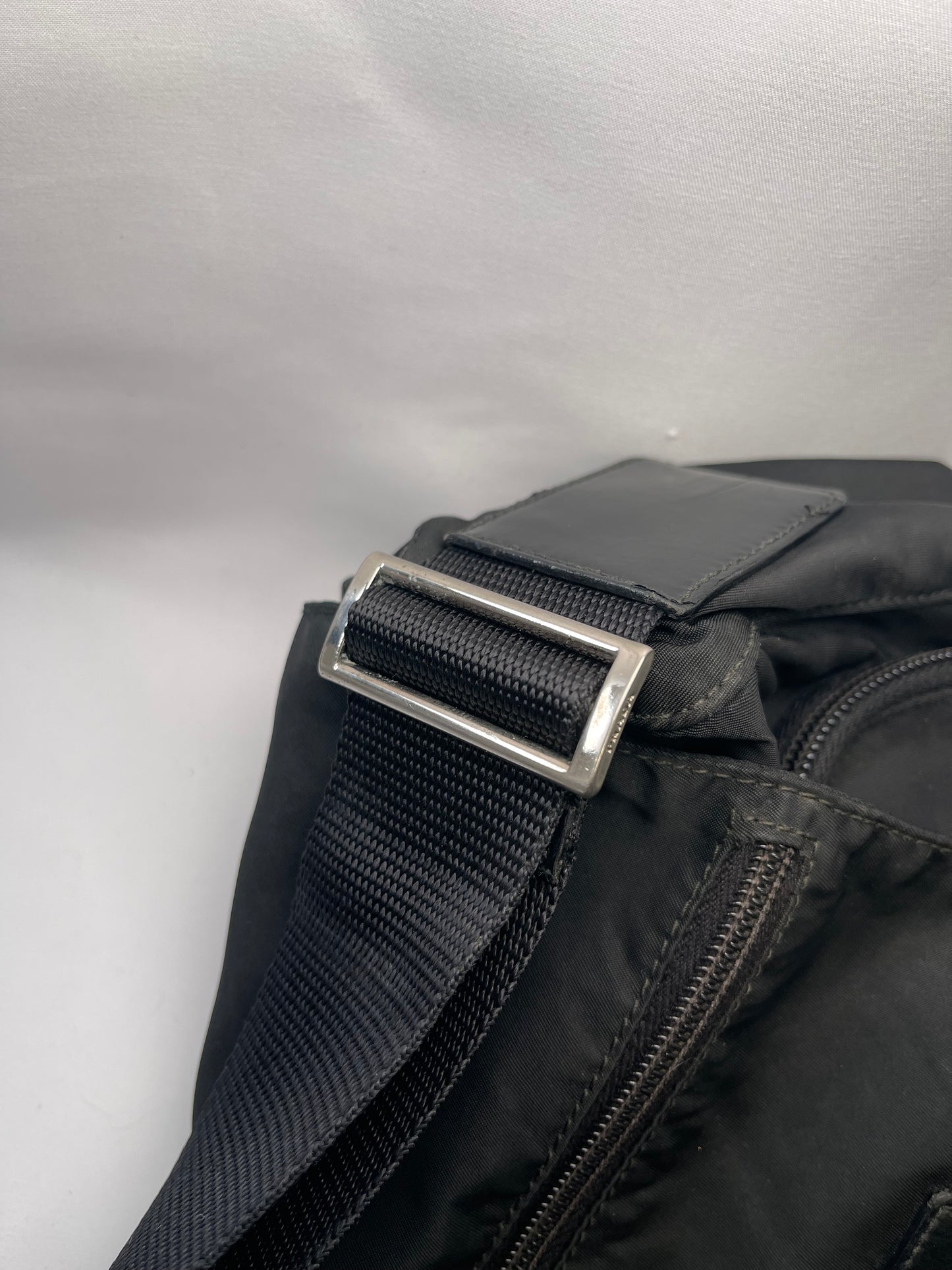 B0012 PRADA ショルダーバッグ ブラック ナイロン