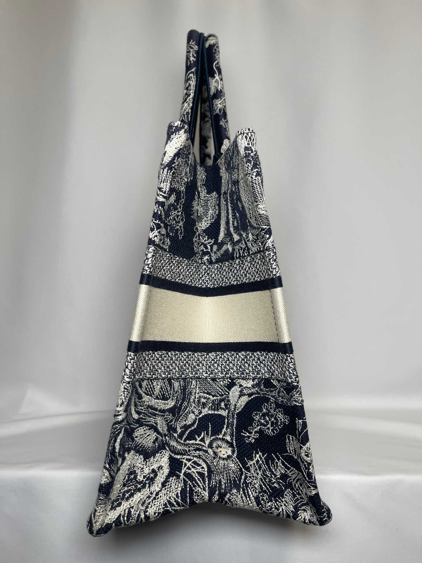 B0001 Christian Dior ブックトート ミディアム Tote bag