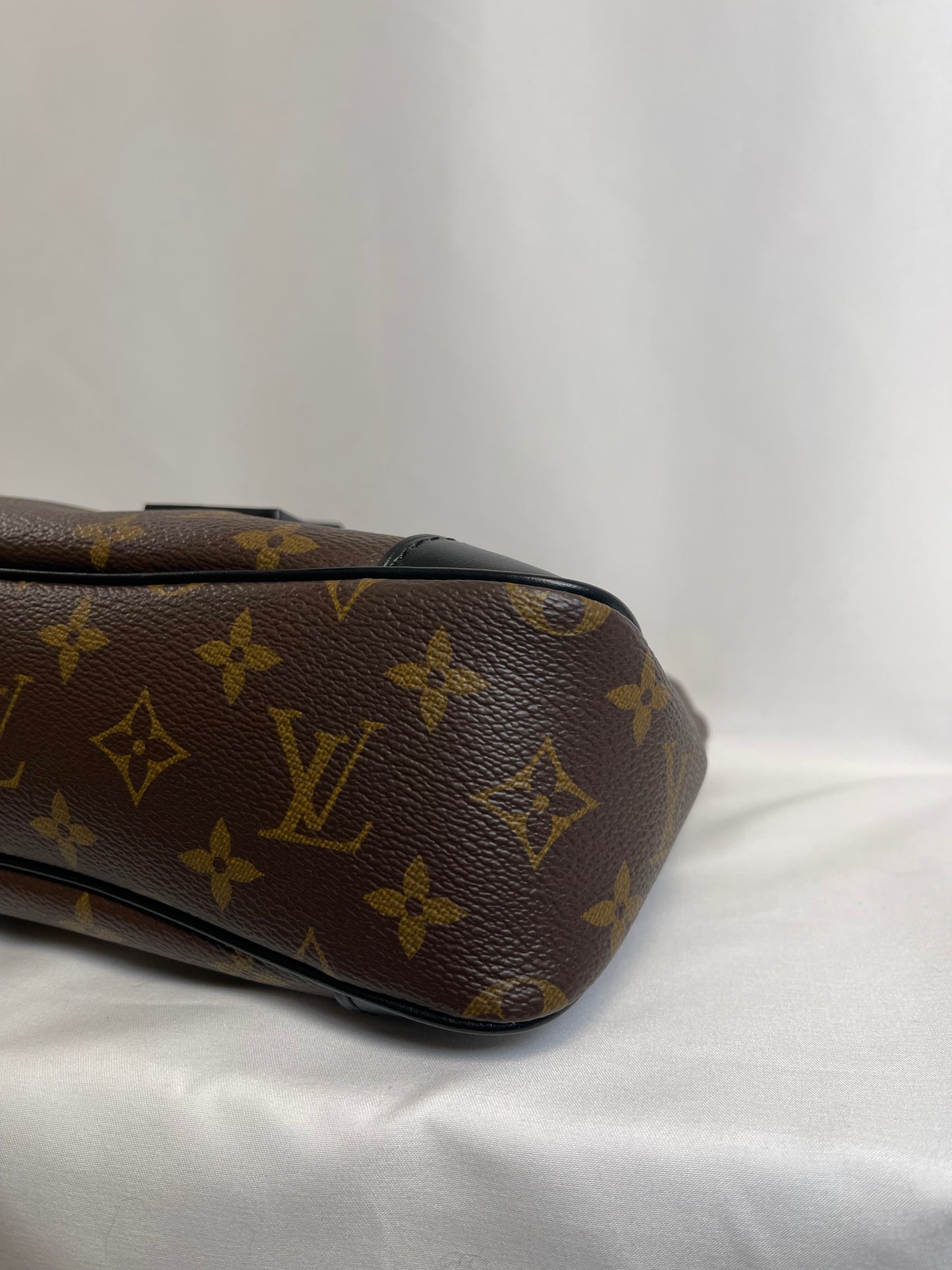 B0004 LOUIS VUITTON ルイ・ヴィトン オデオンPM ショルダーバッグ
