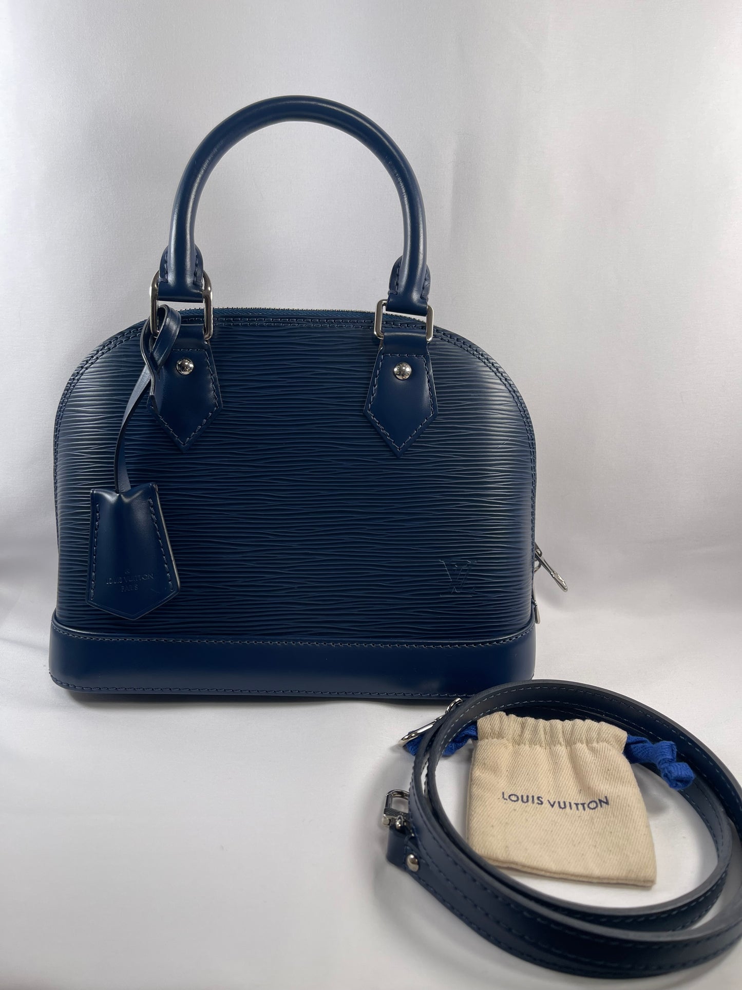 B0008 LOUIS VUITTON ルイ・ヴィトン アルマ BB AR0168 ハンドバッグ