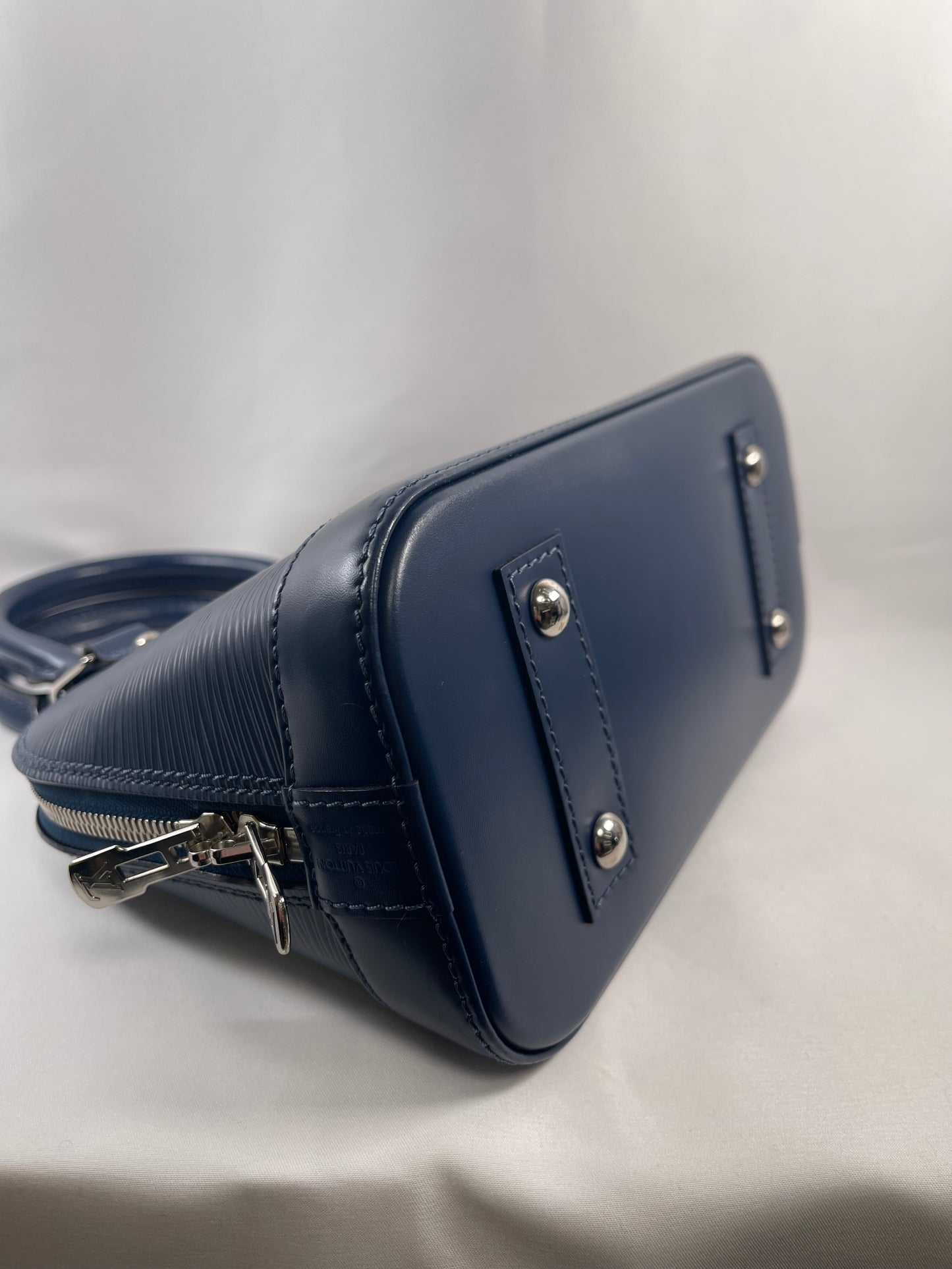 B0008 LOUIS VUITTON ルイ・ヴィトン アルマ BB AR0168 ハンドバッグ