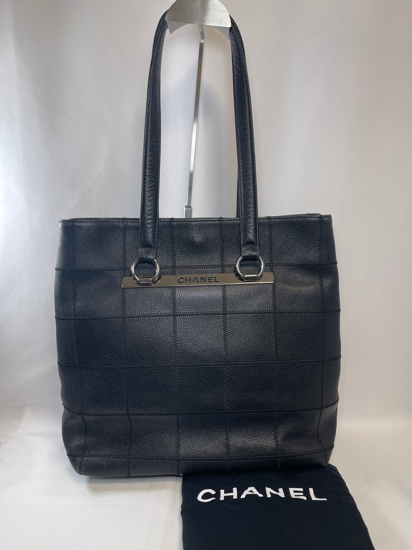 B0009 CHANEL シャネル トートバッグ 9714598 底鋲取れ シール有