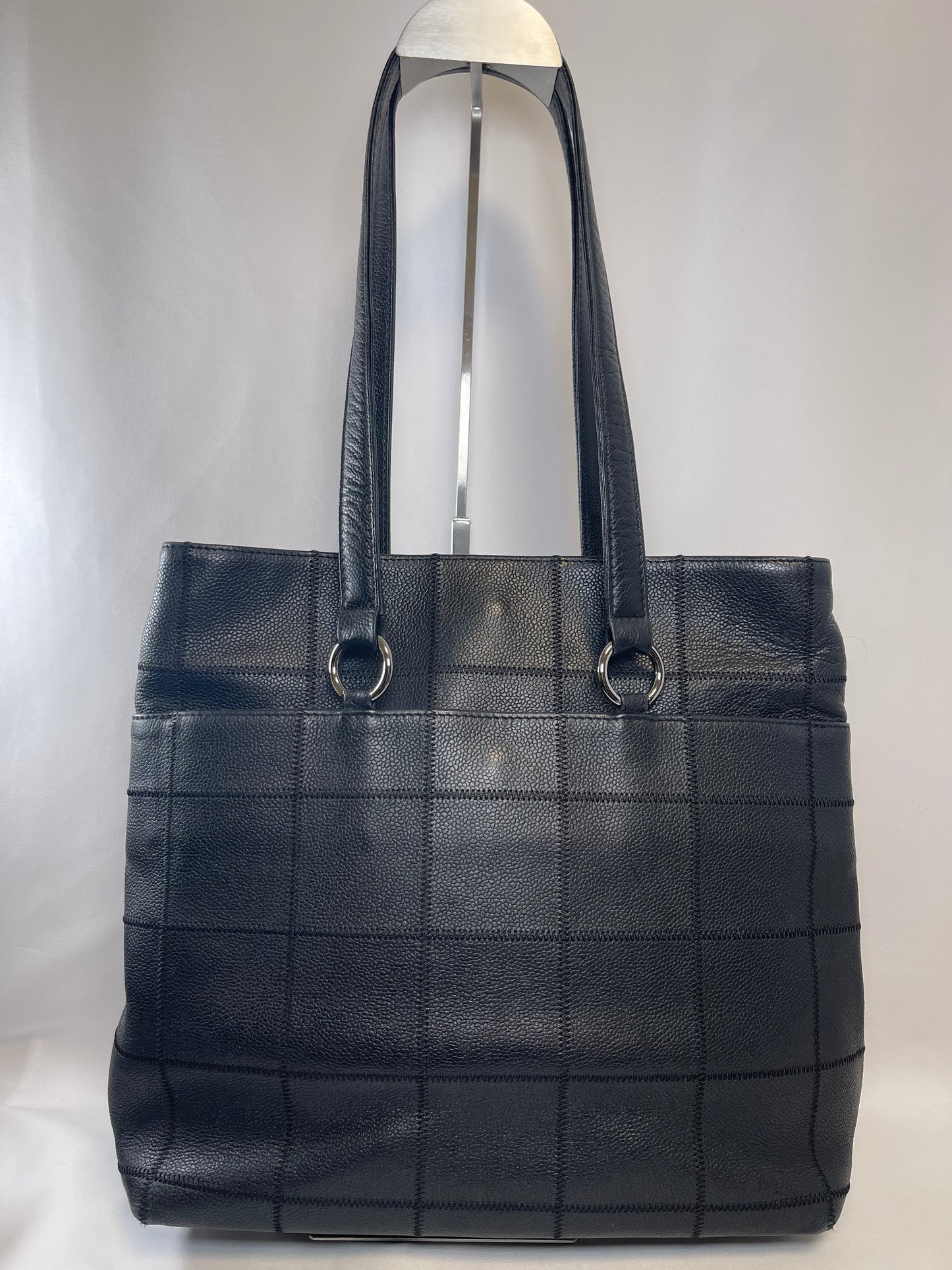 B0009 CHANEL シャネル トートバッグ 9714598 底鋲取れ シール有