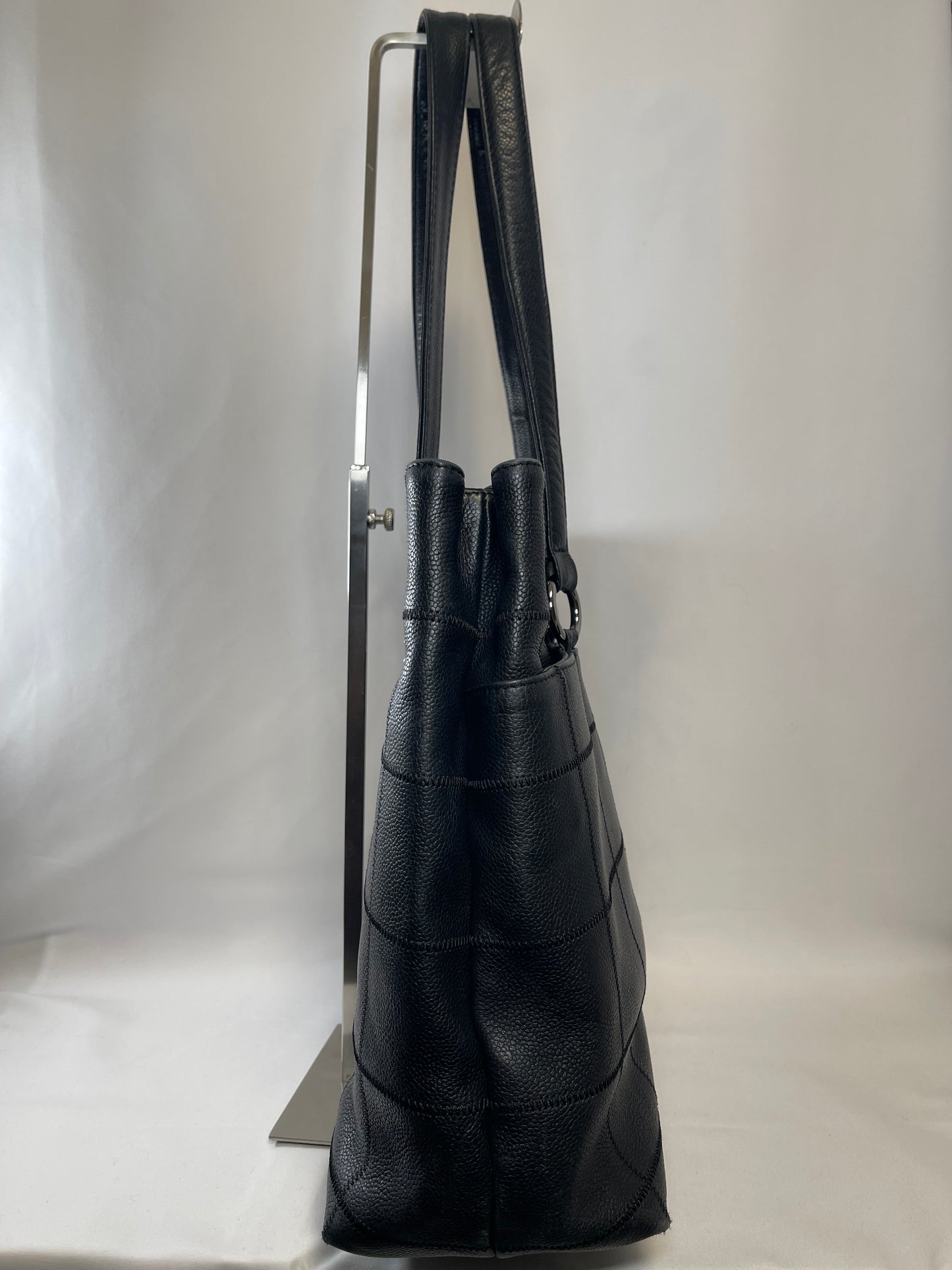 B0009 CHANEL シャネル トートバッグ 9714598 底鋲取れ シール有
