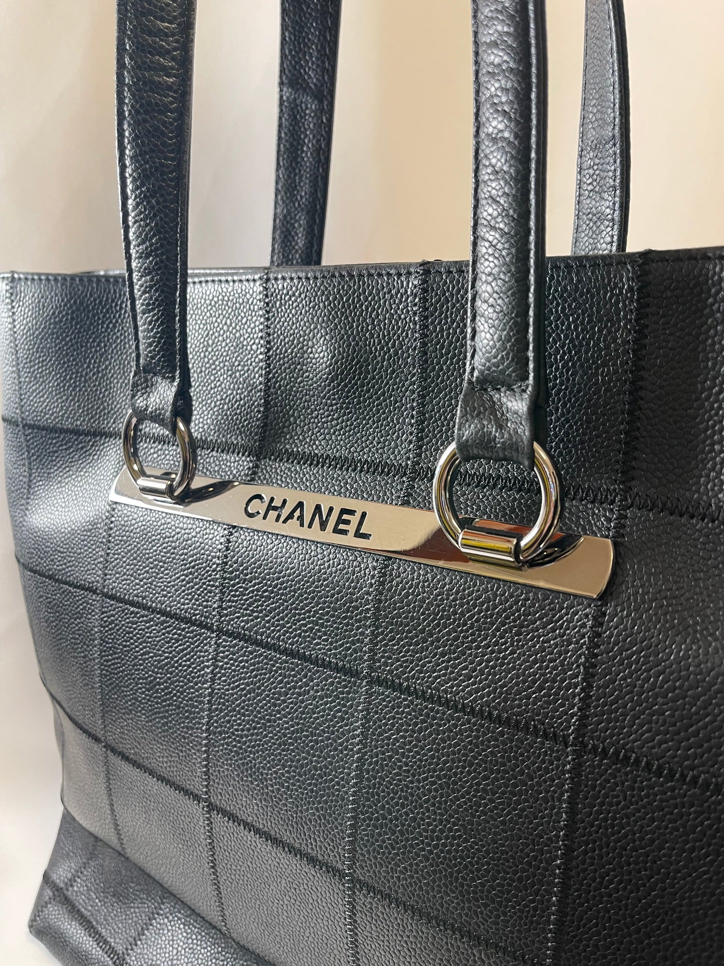 B0009 CHANEL シャネル トートバッグ 9714598 底鋲取れ シール有