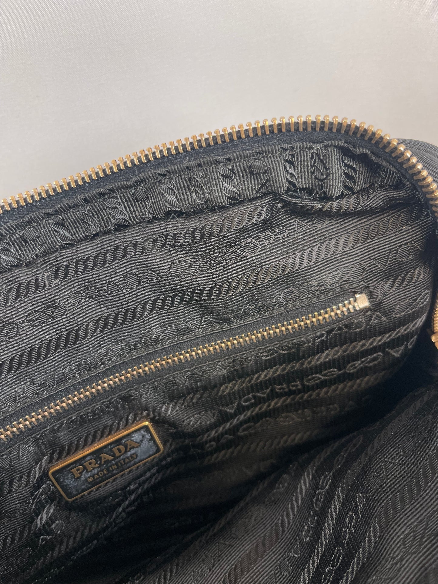 B0015 PRADA プラダ ハンドバッグ ナイロン ブラック