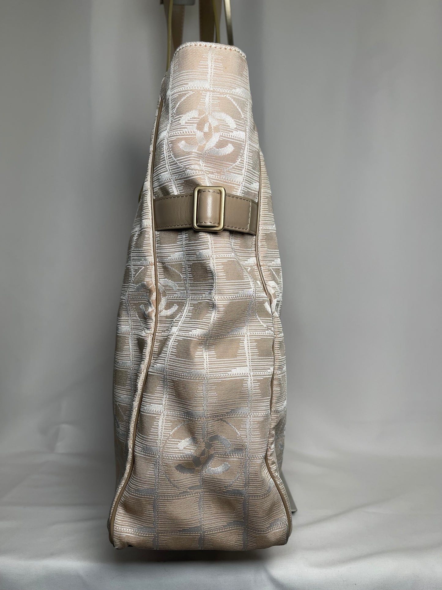 B0013 CHANEL シャネル ニュートラベル トートバッグ A15825 7850523