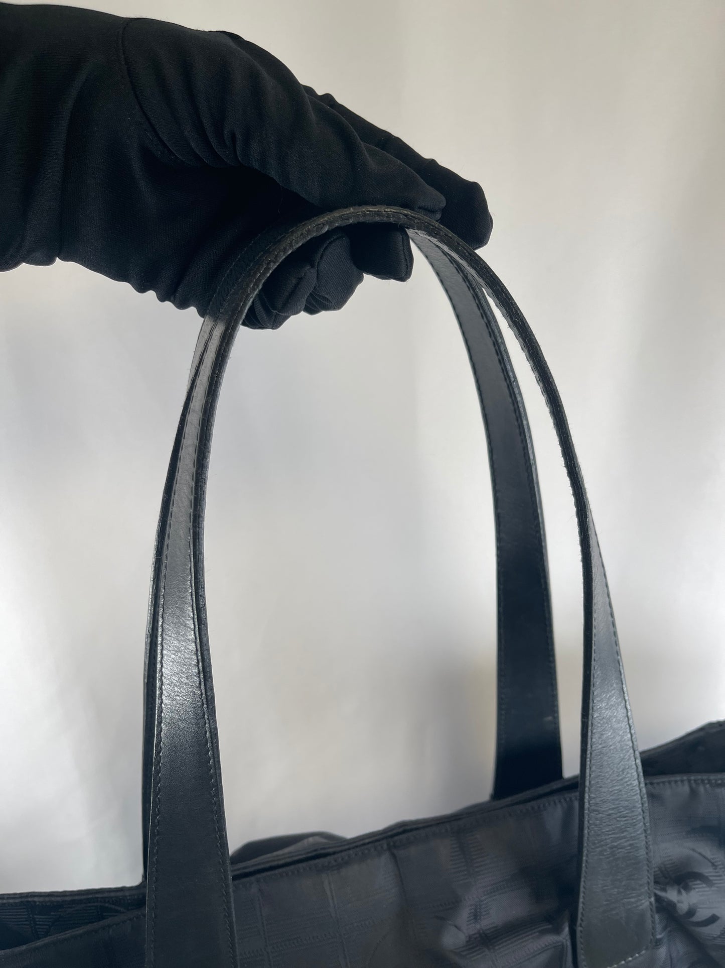B0014 CHANEL シャネル ニュートラベル トートバッグ A15825 8167579