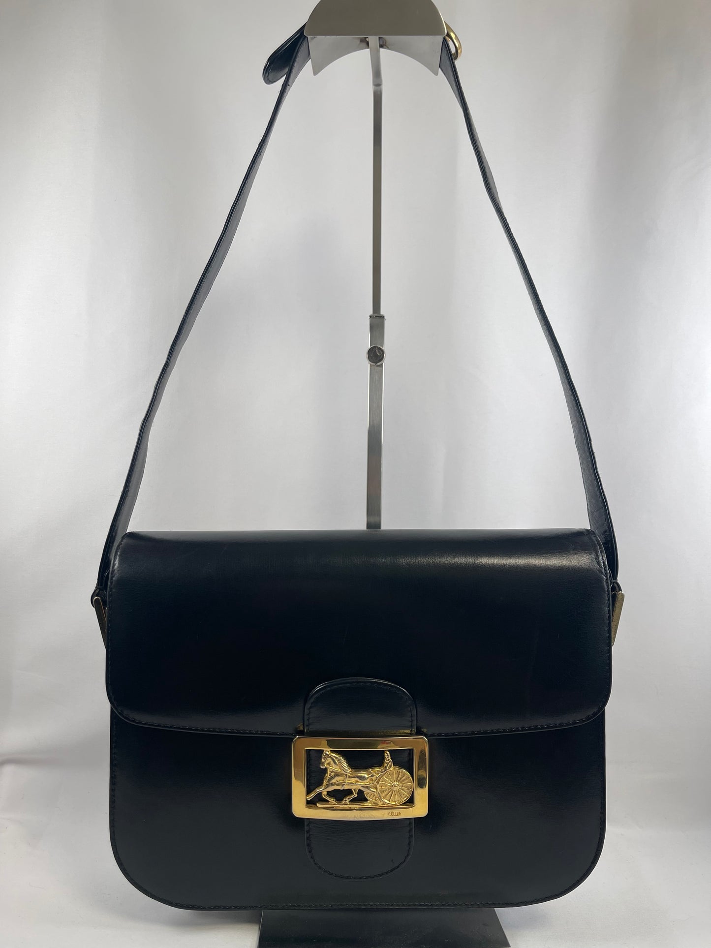 B0016 セリーヌ Celine ショルダーバッグ ブラック レザー