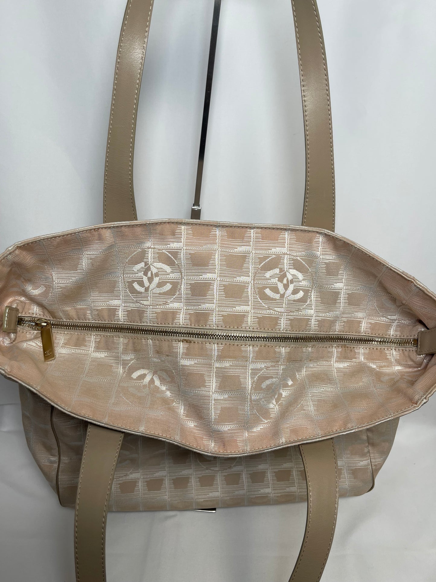 B0013 CHANEL シャネル ニュートラベル トートバッグ A15825 7850523